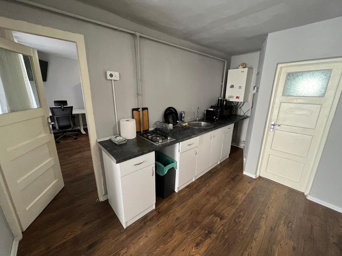 Grey House Apartamento Braşov Exterior foto